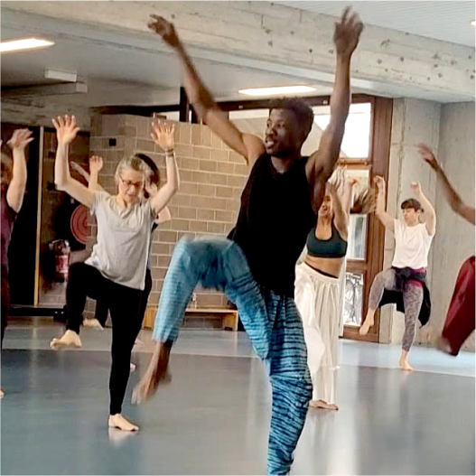 15h00 • atelier danse